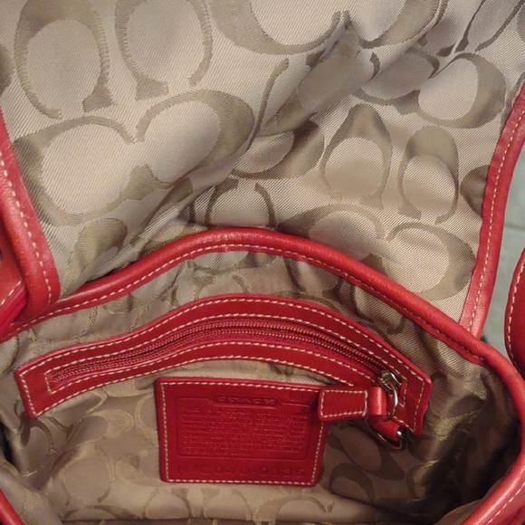 Vintage Coach Red Leather Messenger Bag - Picture 6 of 10